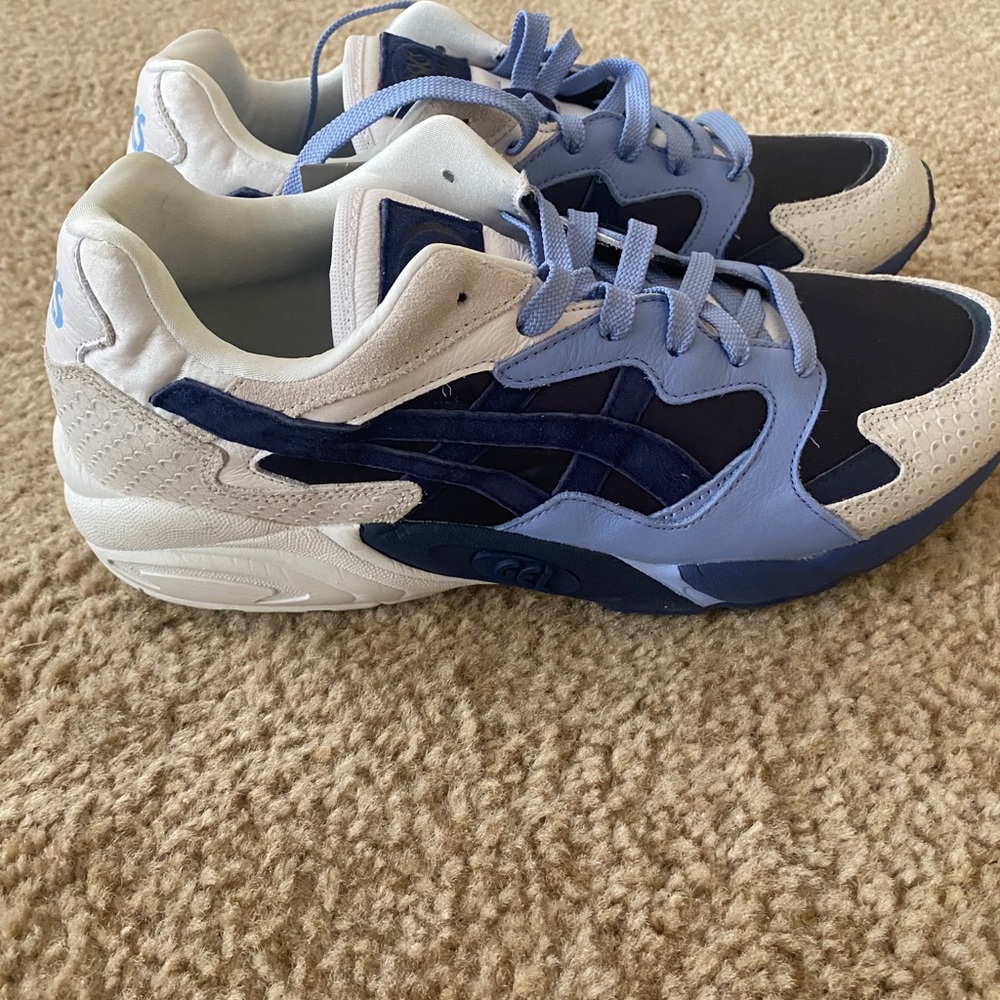 Shoes no box